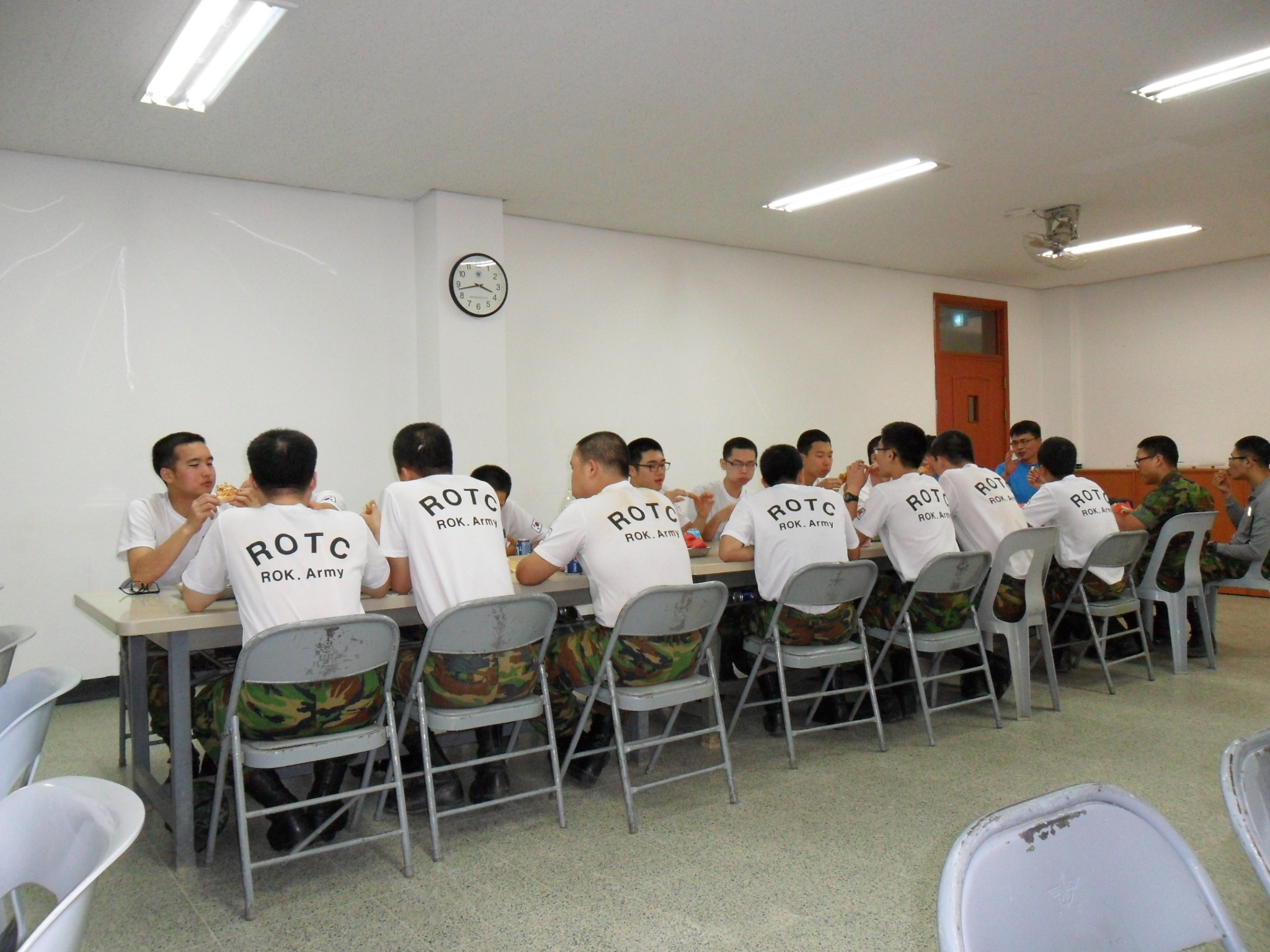 문무대방문 ROTC후보생 격려(2010. 8. 13) 008.jpg